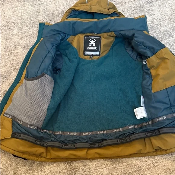 Kamik Olive and Teal Hooded Ski Jacket - Picture 4 of 12